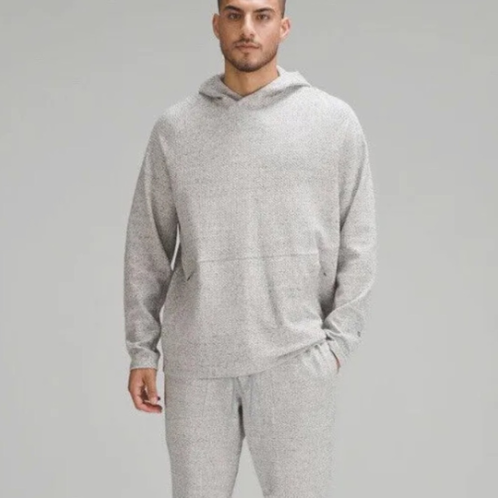 Lululemon sweatshirt